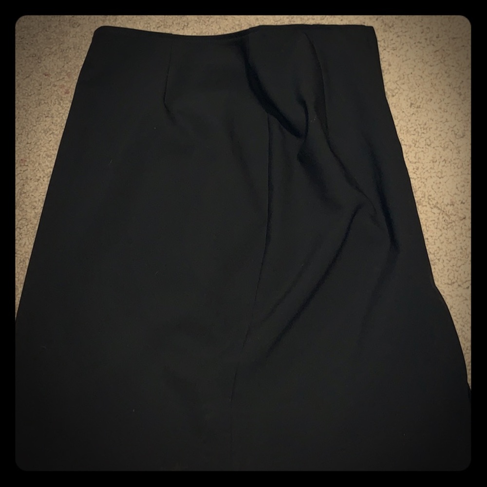 black skirt